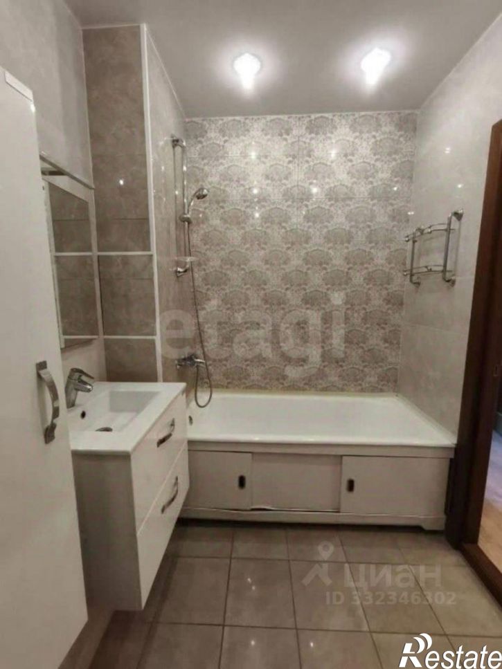 3-комн квартира ул Джамбула, 27,  д. 27