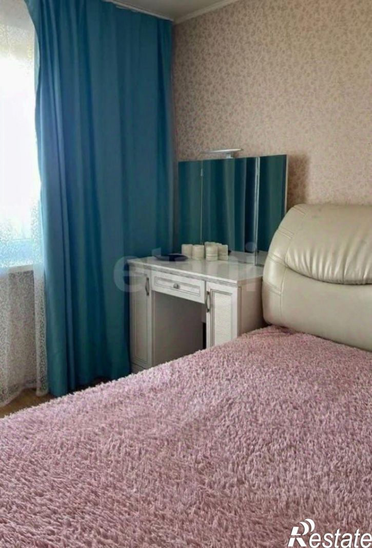 3-комн квартира ул Юнгов, 12,  д. 12