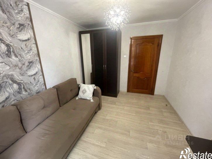 2-комн квартира кв-л ДОС (Большой Аэродром), 36,  д. 36