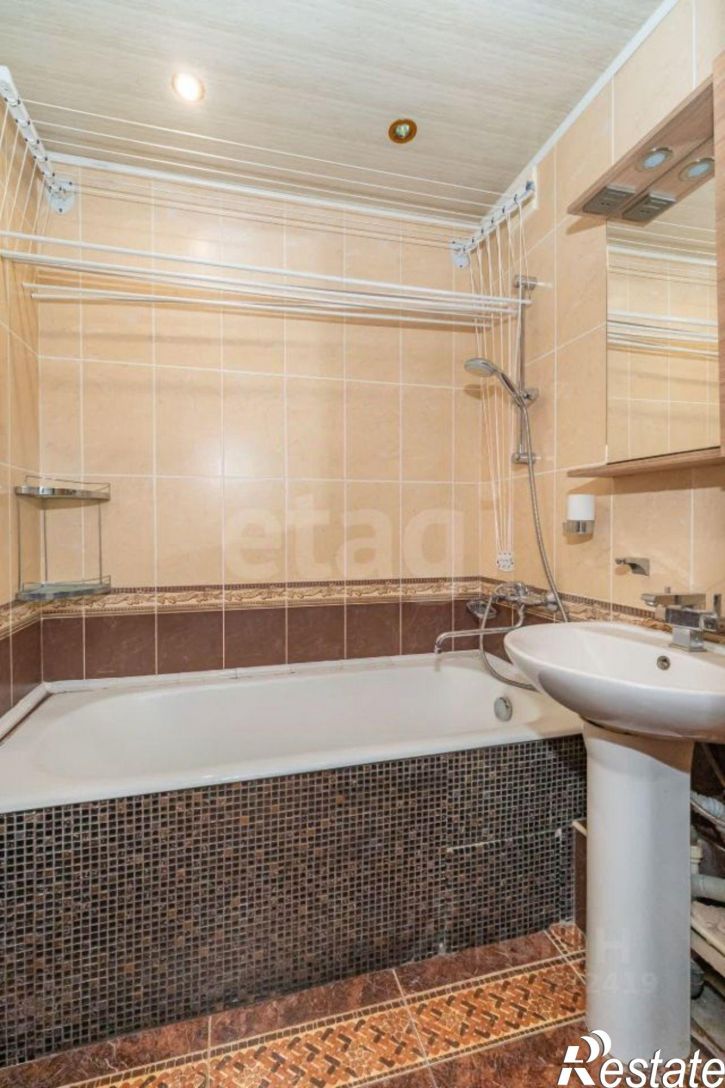 3-комн квартира ул Панфиловцев, 27а,  д. 27а