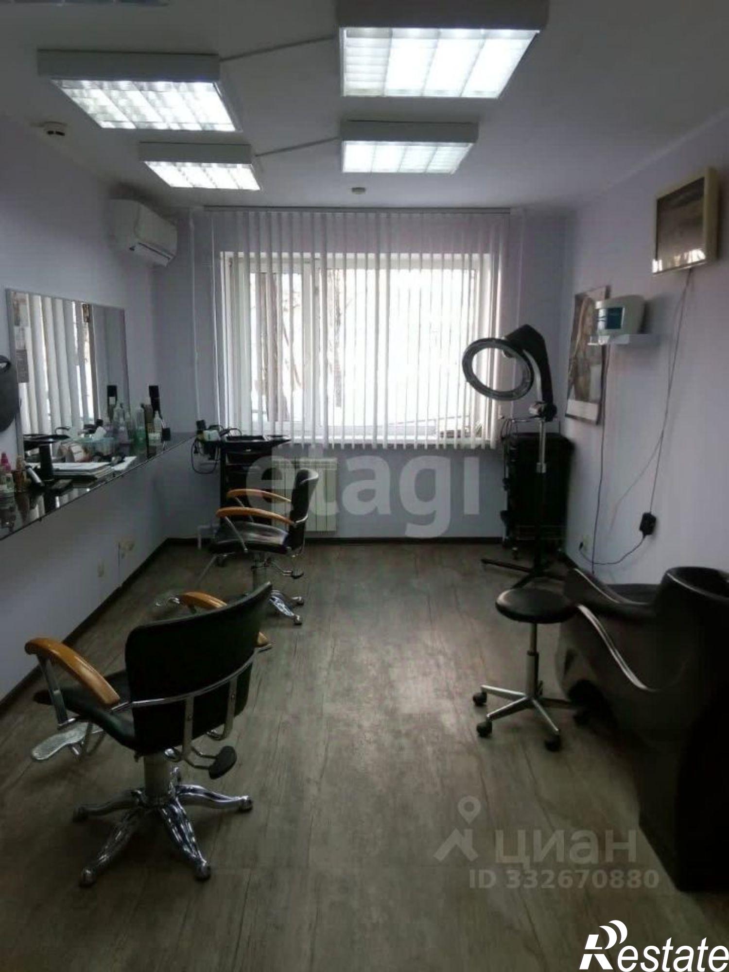Купить офис, помещение под офис за 10 586 000 рублей на ул Запарина, 32