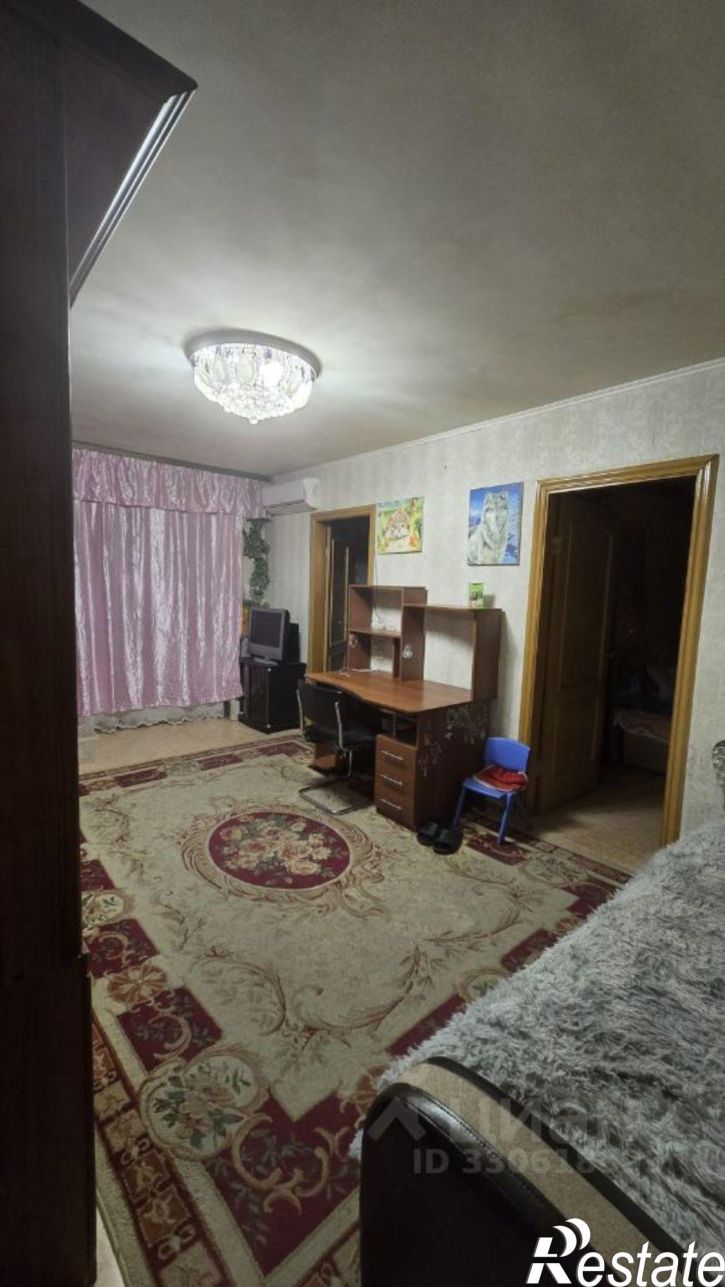 4-комн квартира ул профессора Даниловского М.П., 8,  д. 8