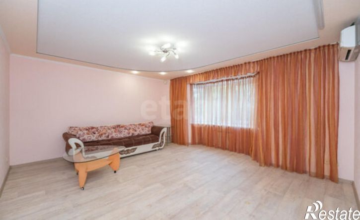 3-комн квартира ул Лейтенанта Шмидта, 2,  д. 2