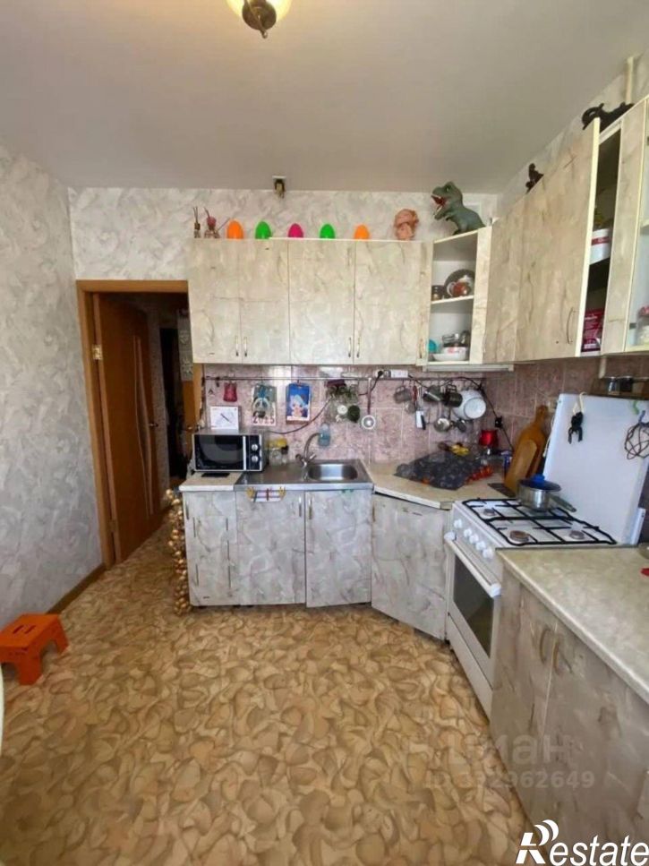 3-комн квартира ул Стрельникова, 18,  д. 18
