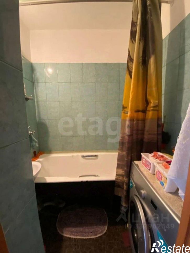 3-комн квартира ул Стрельникова, 18,  д. 18