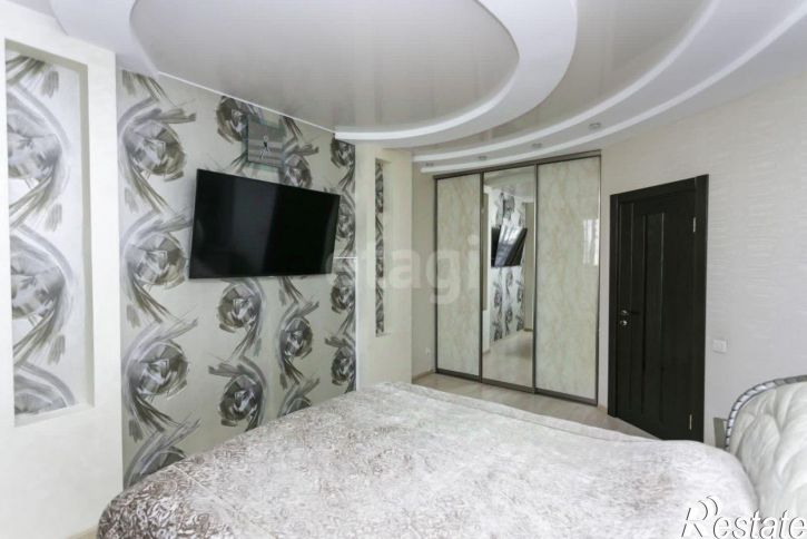 4-комн квартира улица Гайдара, 13,  д. 13