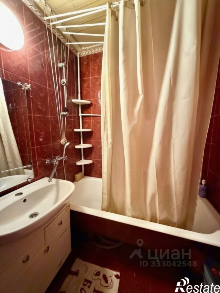 3-комн квартира ул Беломорская, 27,  д. 27