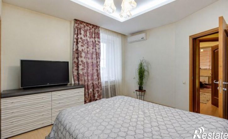 3-комн квартира ул Шеронова, 103,  д. 103