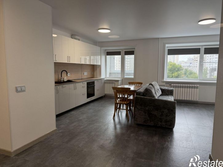 3-комн квартира ул Запарина, 87,  д. 87