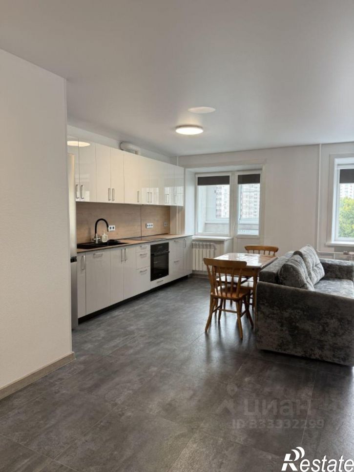 3-комн квартира ул Запарина, 87,  д. 87