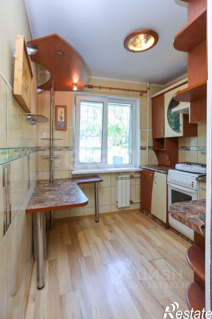 3-комн квартира ул Шеронова, 50,  д. 50