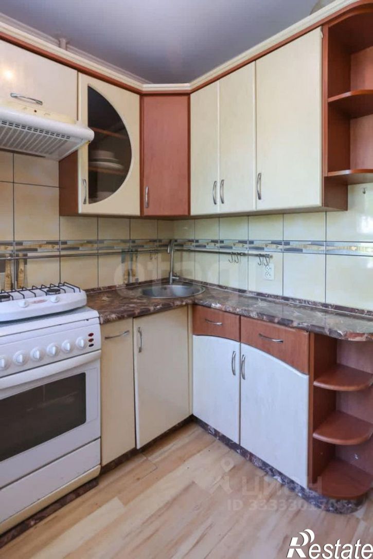 3-комн квартира ул Шеронова, 50,  д. 50