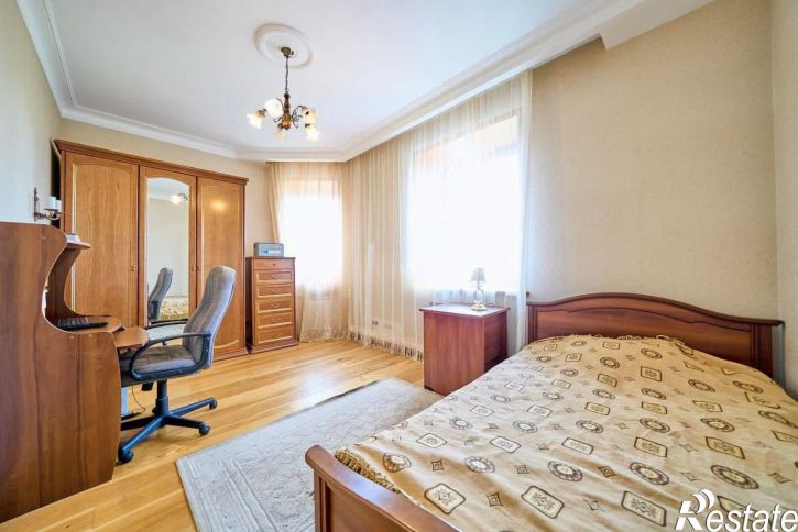 4-комн квартира ул Калинина, 25а,  д. 25а