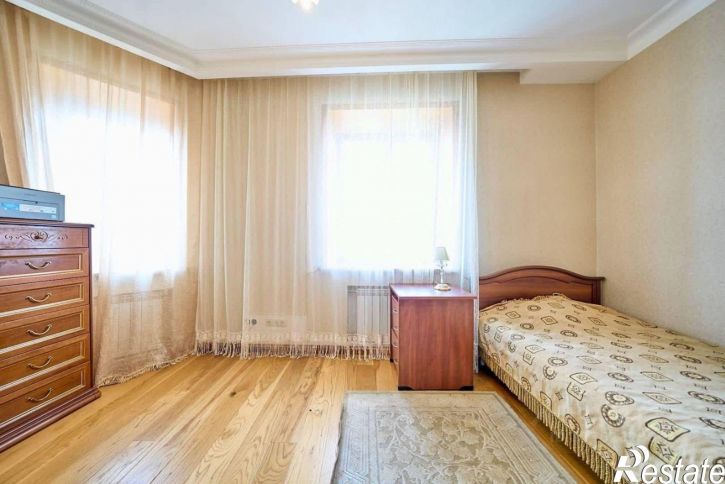 4-комн квартира ул Калинина, 25а,  д. 25а