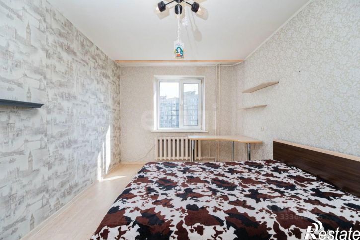 3-комн квартира улица Чехова, 4,  д. 4