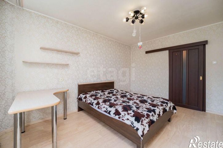 3-комн квартира улица Чехова, 4,  д. 4