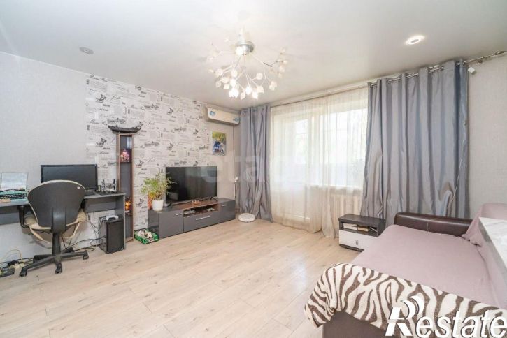 2-комн квартира ДОС квартал (Большой Аэродром), 57,  д. 57