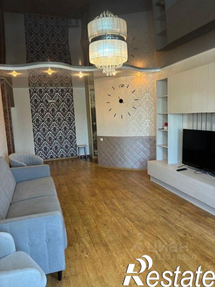 3-комн квартира улица Шеронова, 10,  д. 10