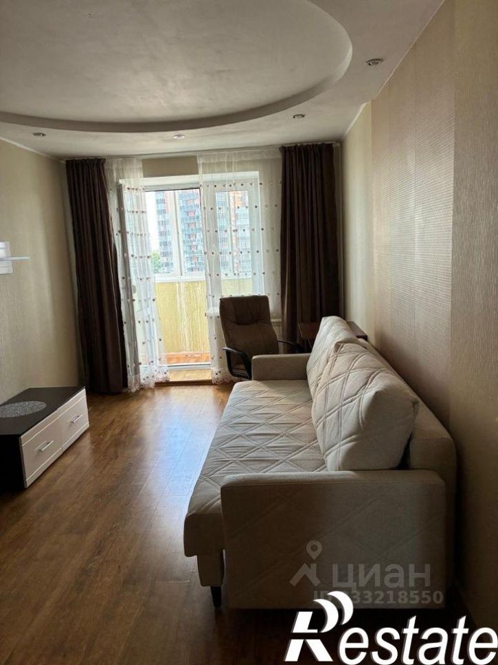 3-комн квартира улица Шеронова, 10,  д. 10