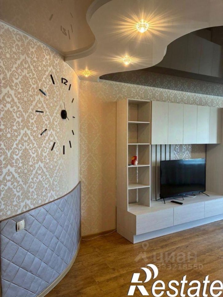 3-комн квартира улица Шеронова, 10,  д. 10