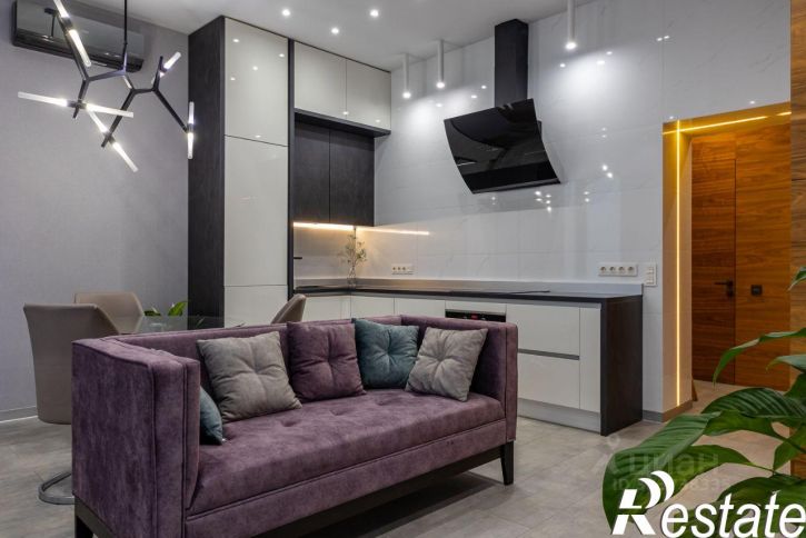 3-комн квартира улица Панькова, 11,  д. 11