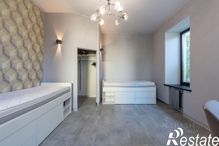 3-комн квартира улица Панькова, 11,  д. 11