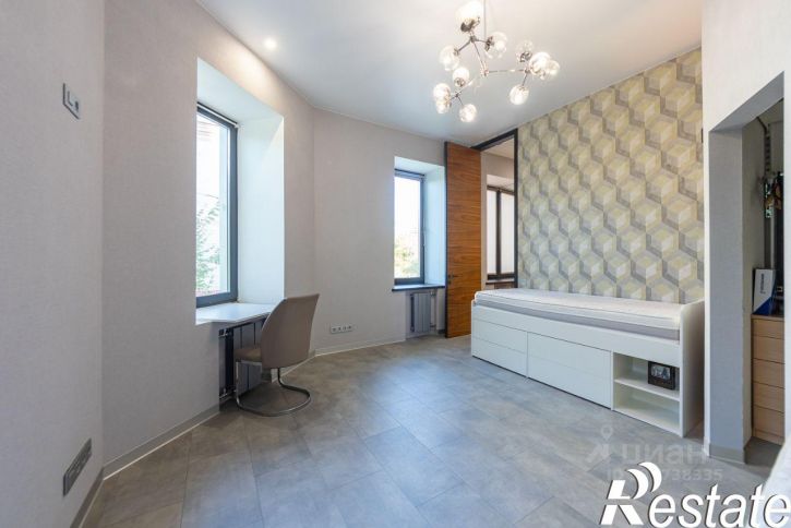 3-комн квартира улица Панькова, 11,  д. 11