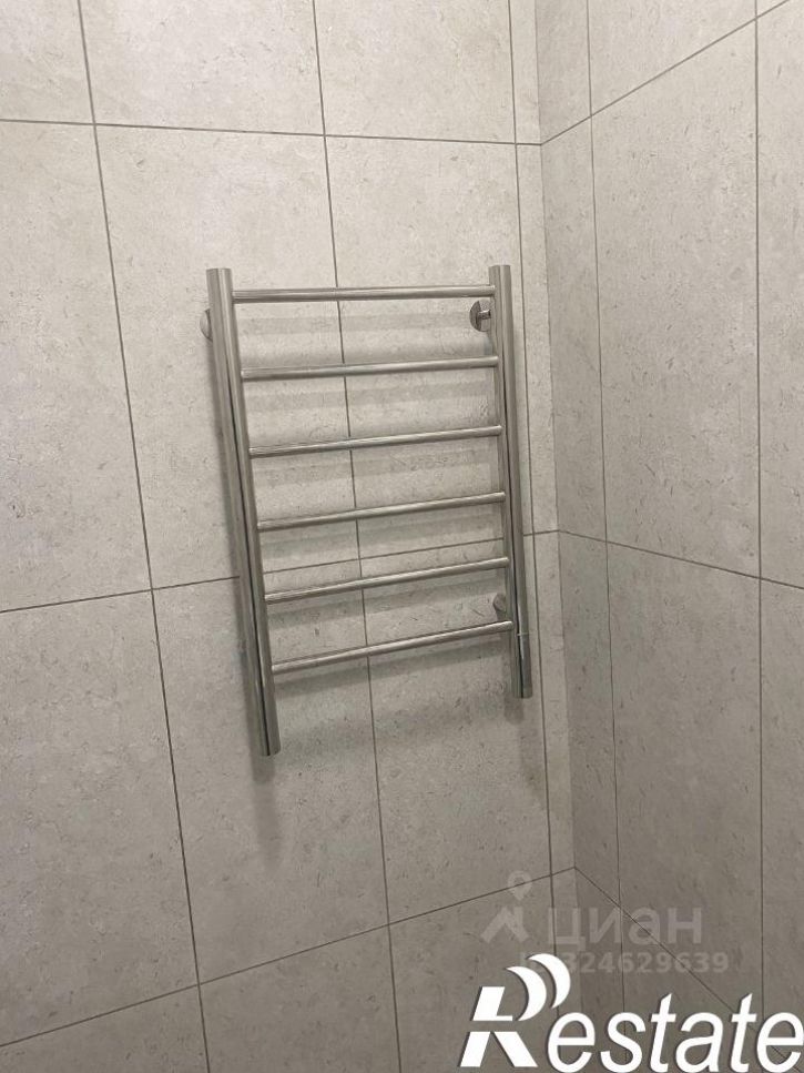 2-комн квартира улица Виталия Бубенина, 1,  д. 1