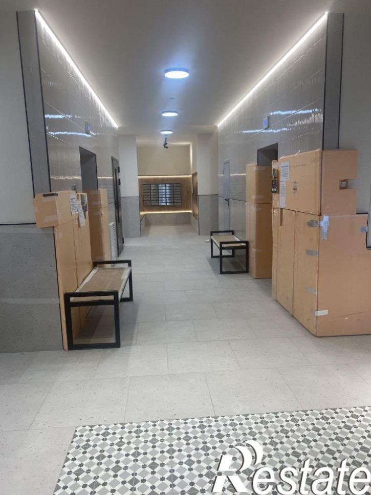 2-комн квартира улица Виталия Бубенина, 1,  д. 1