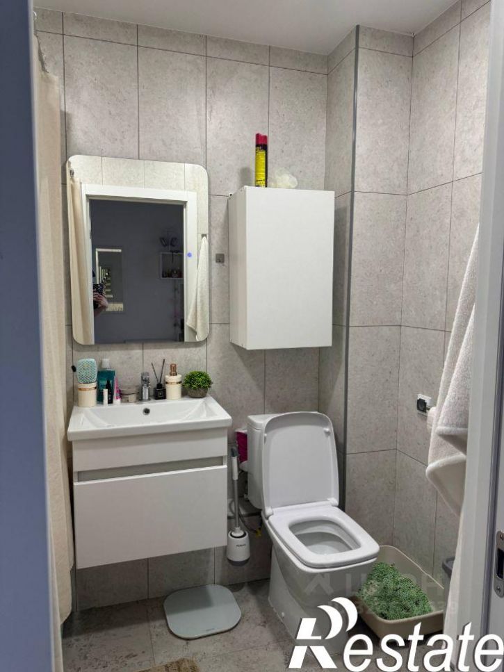 2-комн квартира улица Виталия Бубенина, 1,  д. 1