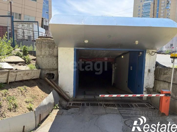 Гараж/парковка улица Дикопольцева, 17,  д. 17