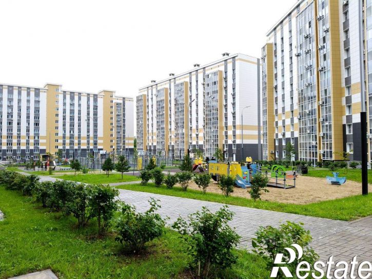 2-комн квартира улица Героев Пассаров, 4,  д. 4
