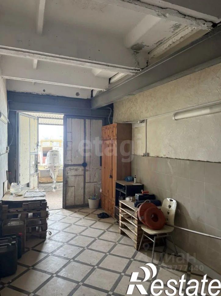 Гараж/парковка улица Юнгов, 1,  д. 1