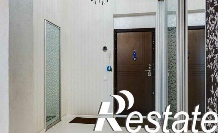 3-комн квартира улица Дзержинского, 64,  д. 64