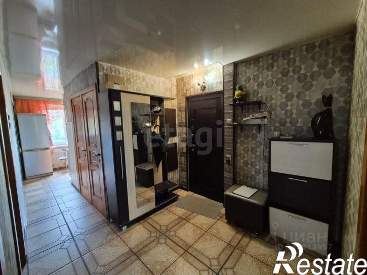 4-комн квартира Ладожская улица, 21,  д. 21