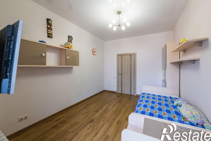 2-комн квартира улица Шеронова, 103,  д. 103