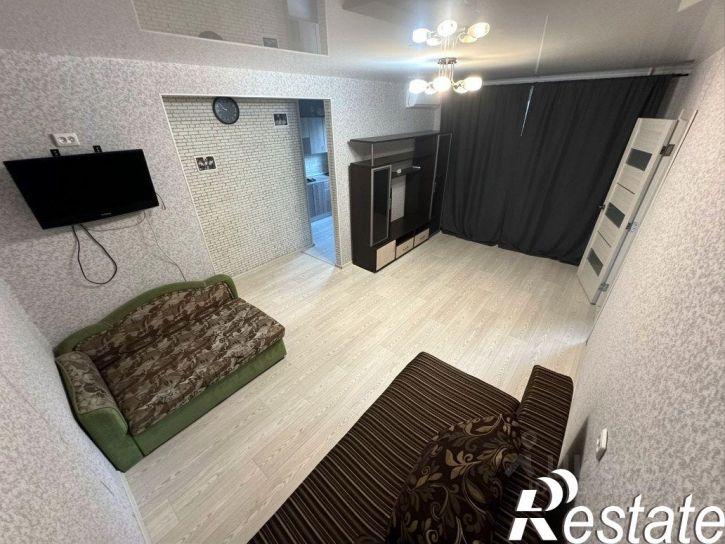 2-комн квартира Космическая улица, 11,  д. 11