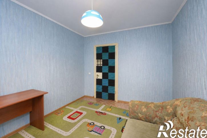 4-комн квартира улица Гагарина, 1,  д. 1