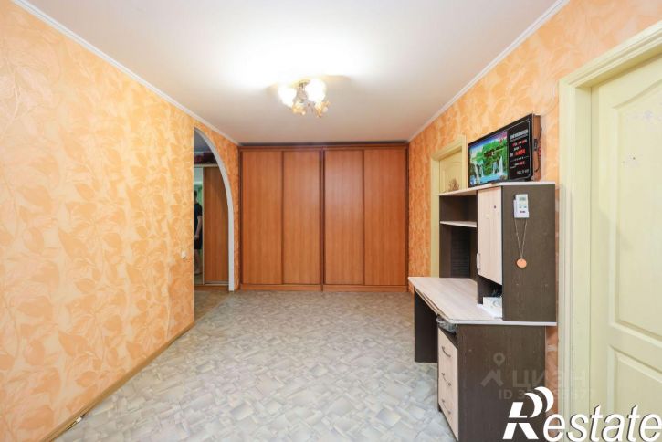 4-комн квартира улица Гагарина, 1,  д. 1