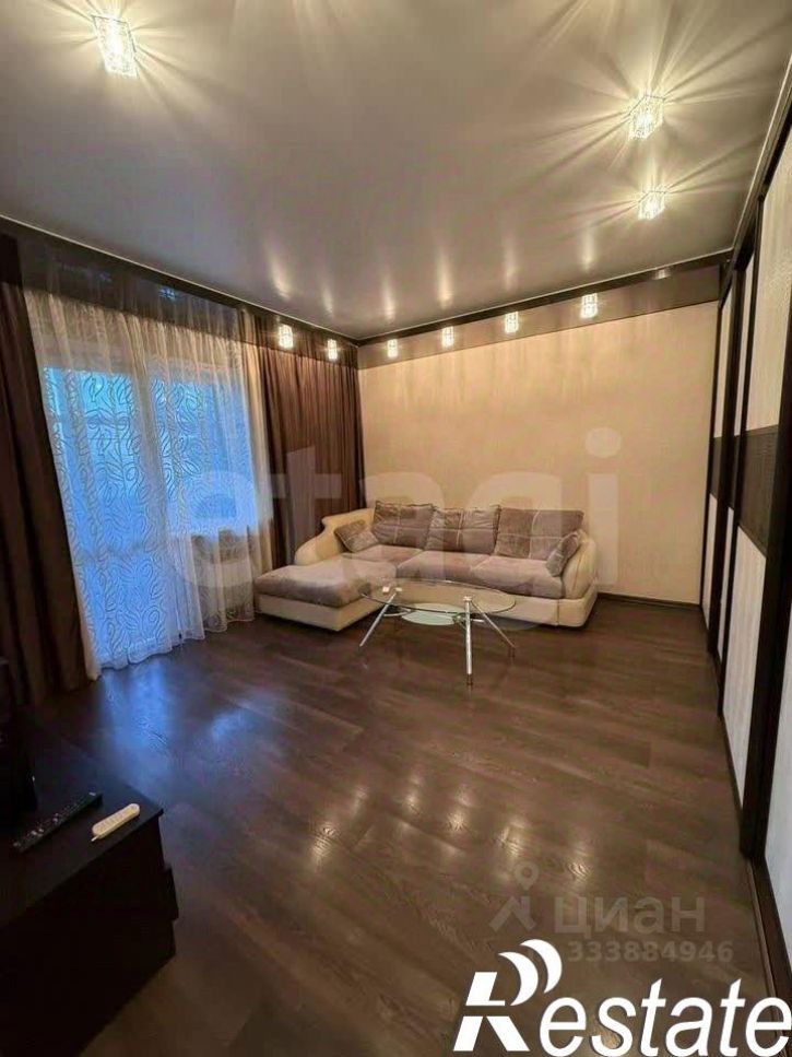 2-комн квартира улица Ворошилова, 1,  д. 1