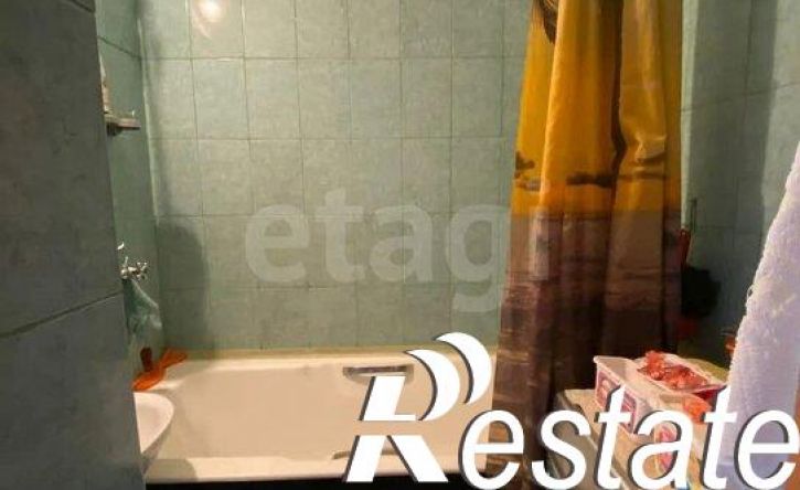 3-комн квартира улица Стрельникова, 18,  д. 18