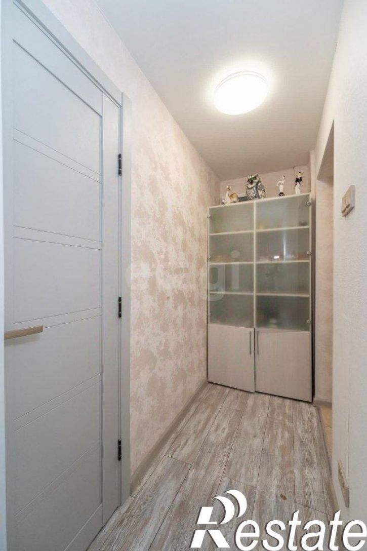 2-комн квартира улица Ворошилова, 3,  д. 3