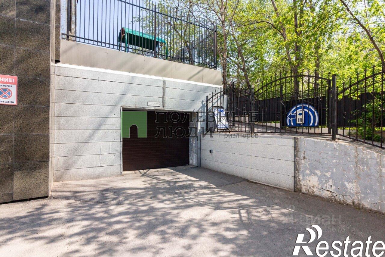 Купить гараж, место в паркинге за 2 250 000 рублей на улица Шеронова, 103