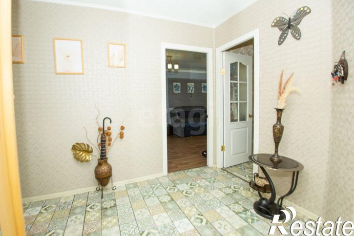 4-комн квартира улица Железнякова, 15,  д. 15