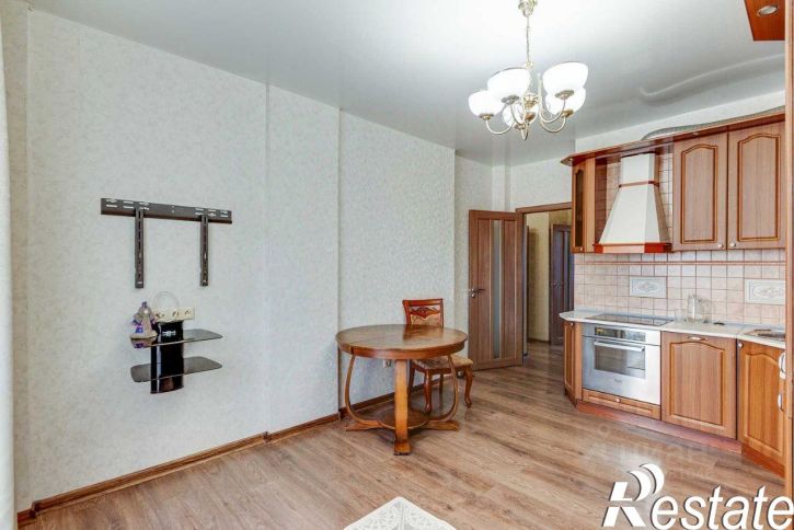 2-комн квартира улица Морозова Павла Леонтьевича, 113,  д. 113