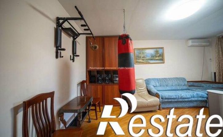3-комн квартира улица Дикопольцева, 10,  д. 10