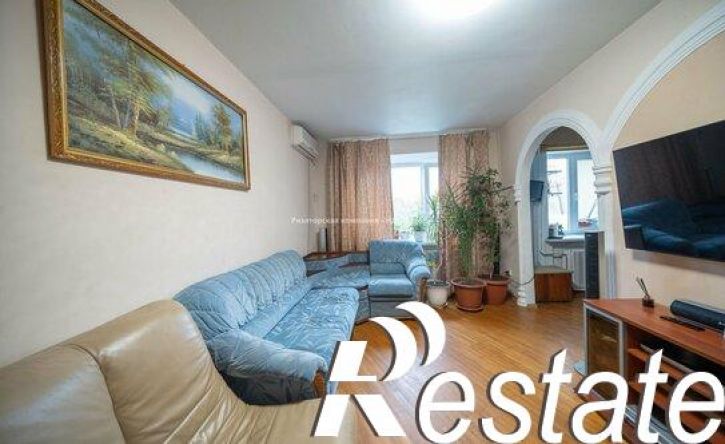 3-комн квартира улица Дикопольцева, 10,  д. 10