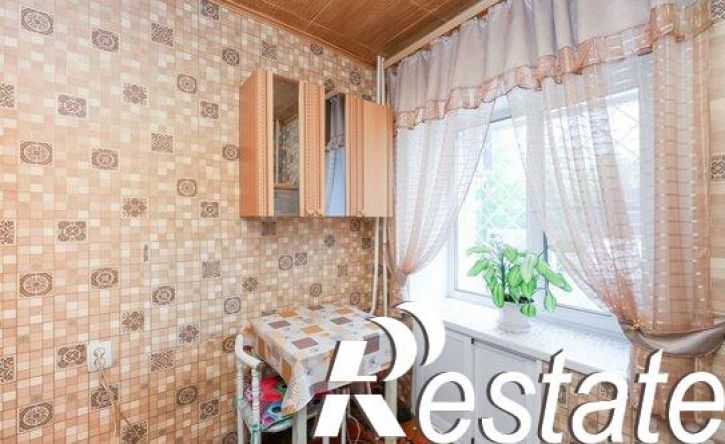 2-комн квартира улица Суворова, 42,  д. 42