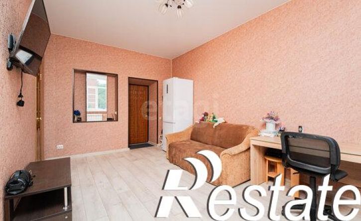 7-комн квартира улица Калинина, 81,  д. 81