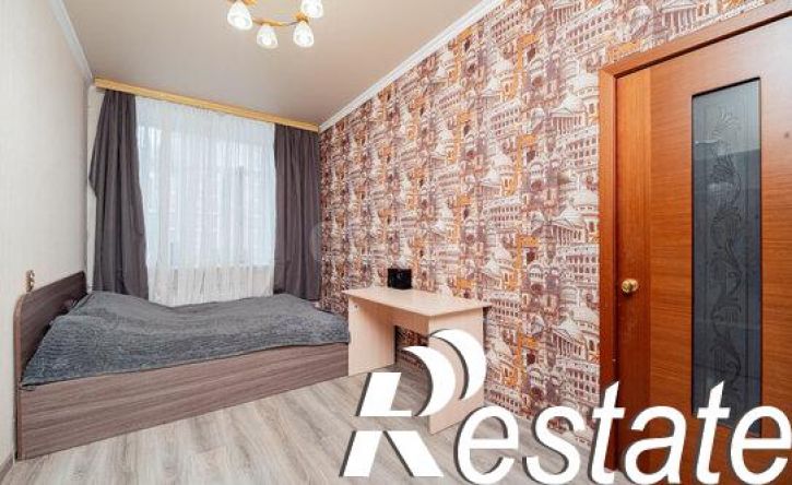 7-комн квартира улица Калинина, 81,  д. 81